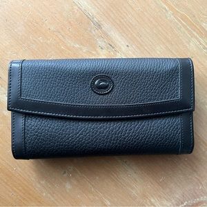 New In Box Vintage Dooney & Bourke Checkbook Organizer Wallet Black Z04